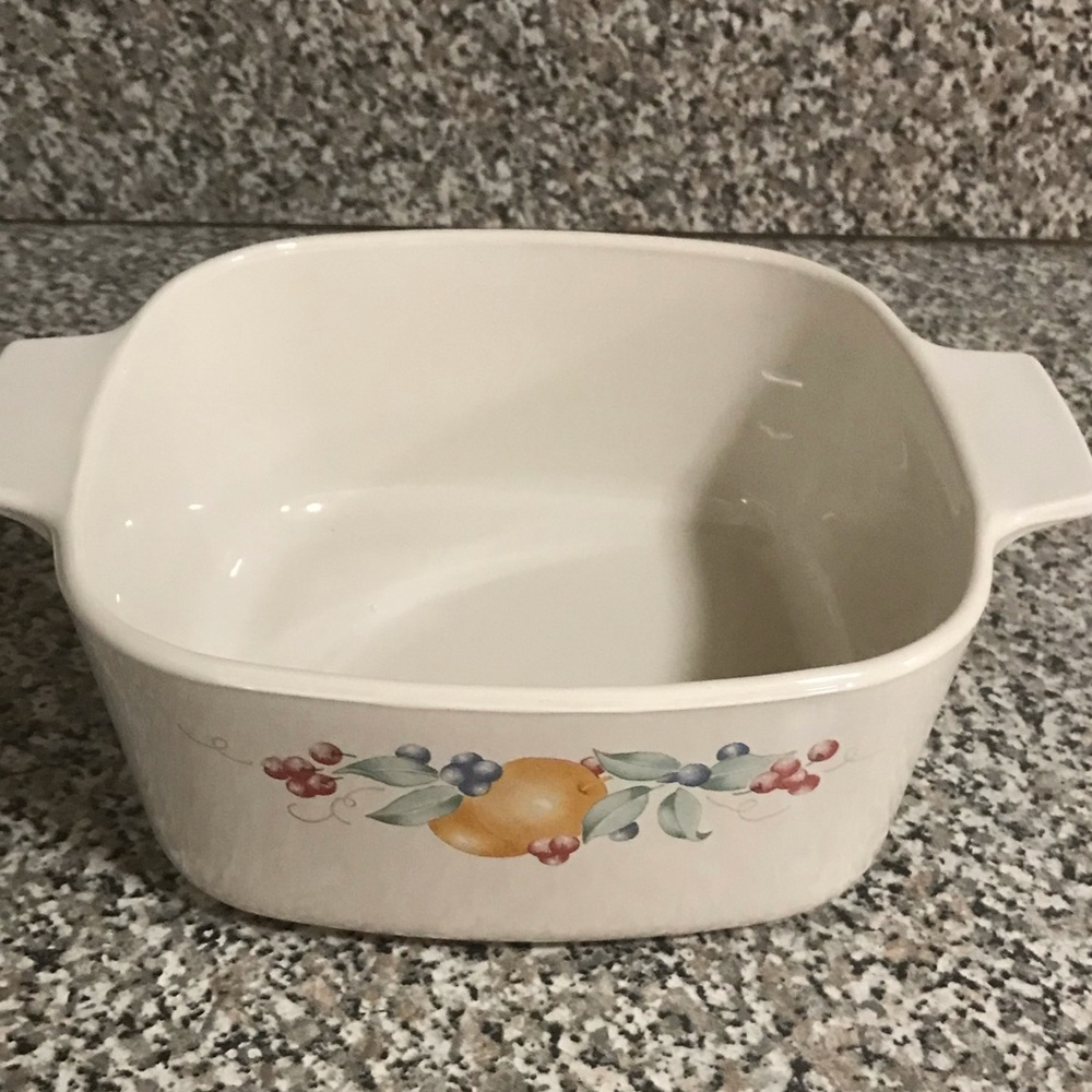 1.5 L Abundance Fruit Casserole Dish